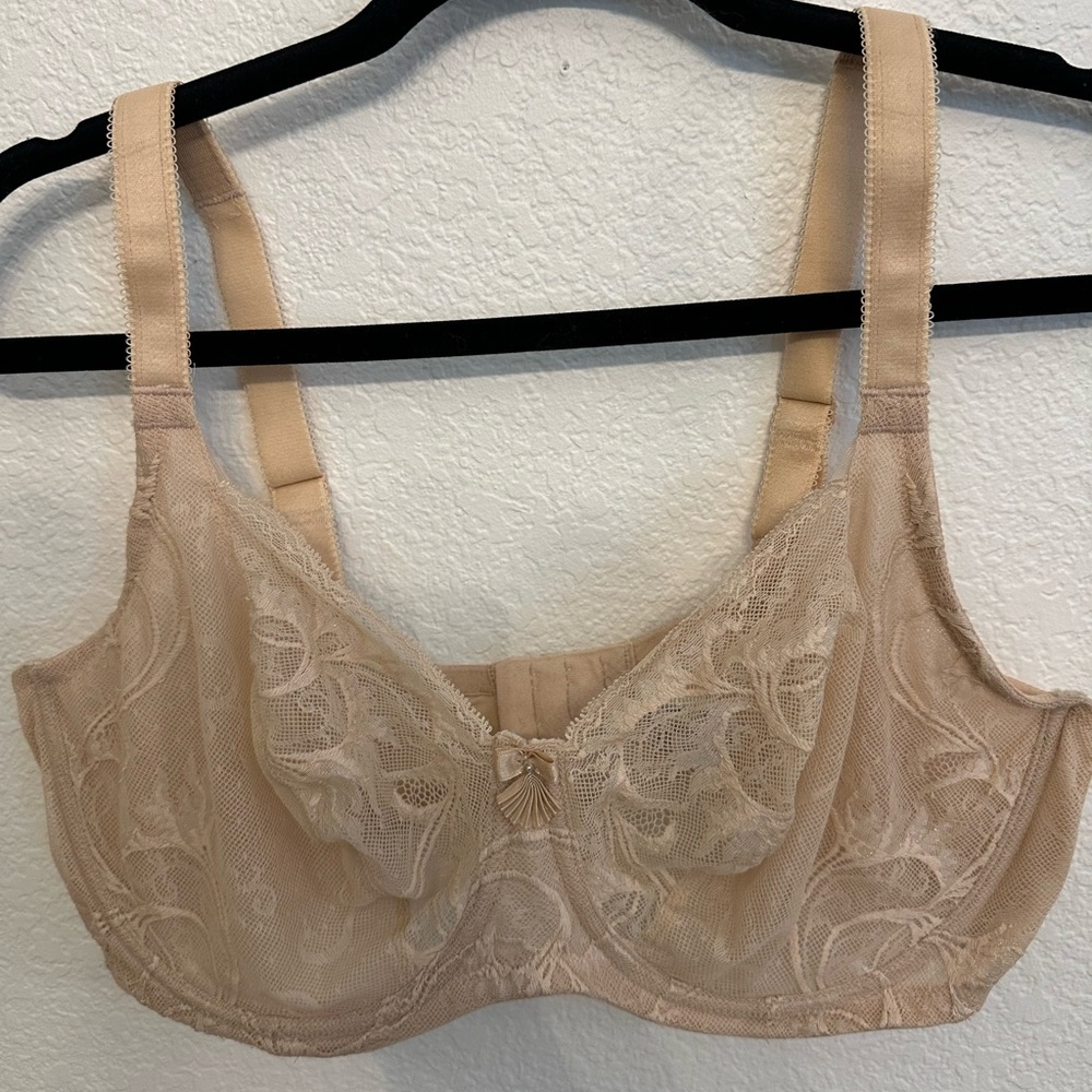 Wacoal 40dd underwire lace bra